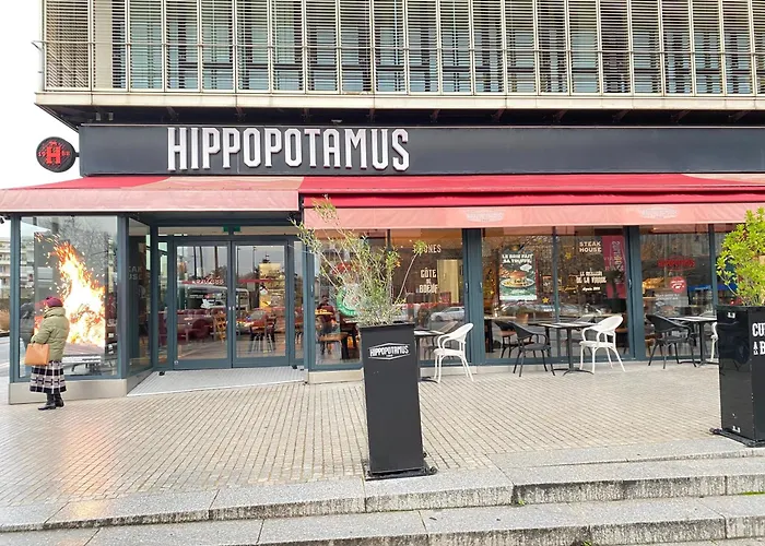 Chez Les Deux Garcons